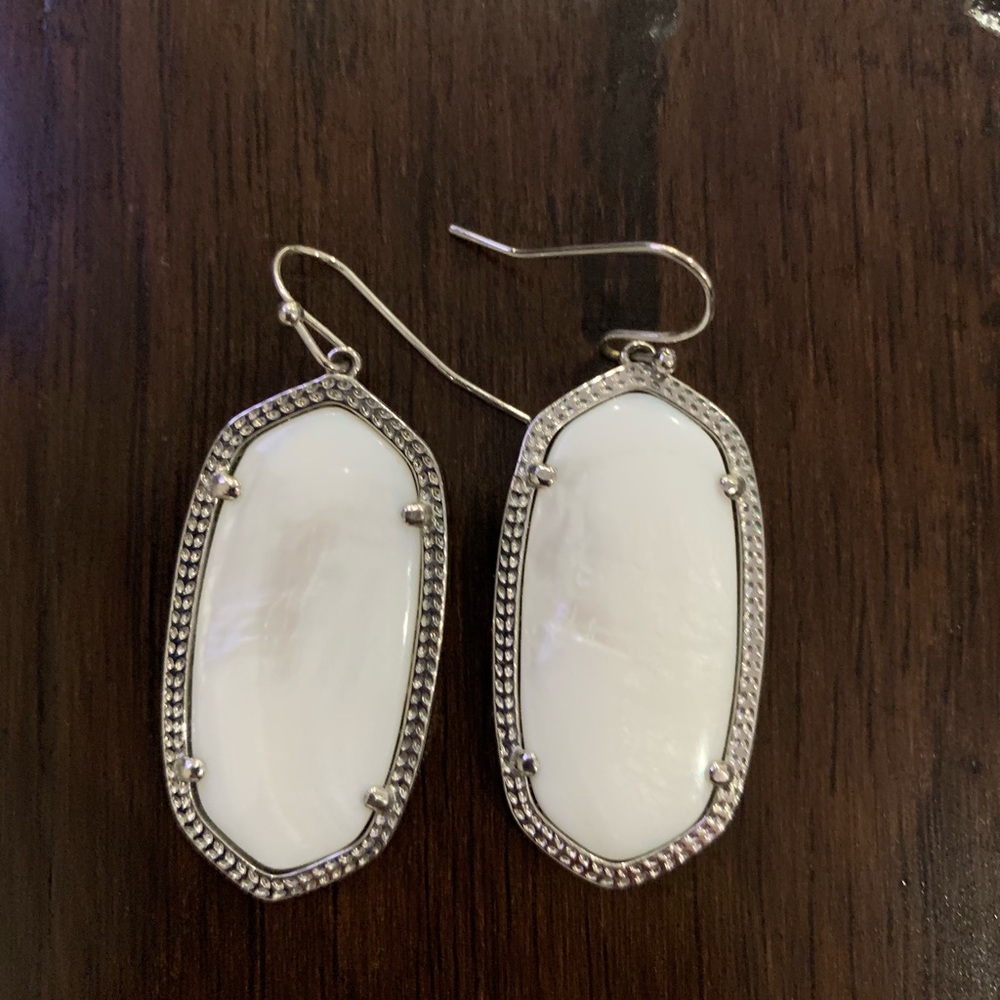 Kendra Scott Elle Earrings